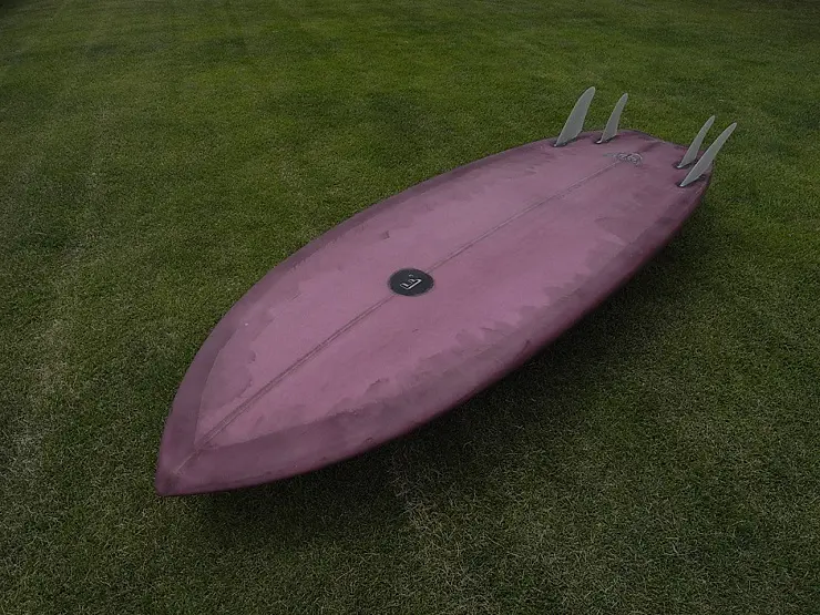 波情報 湘南 / 同じシェイパー、ツインとクアッド乗り比べ