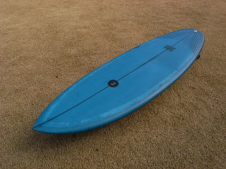 波情報 湘南 / FX-4 オリジナルのラウンドテール☆ | サーフボード