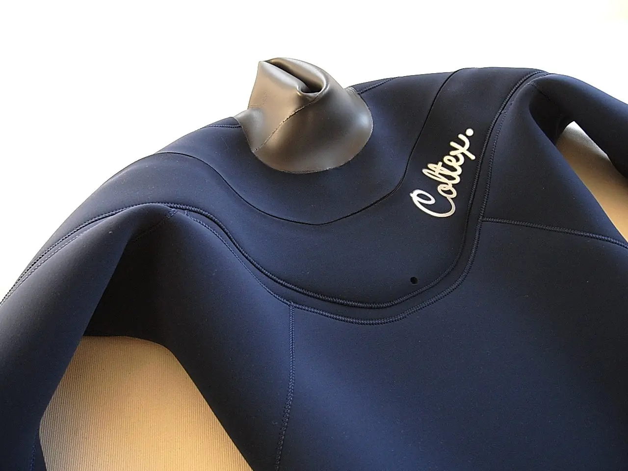 Coltex.ウェットスーツ | サーフボード｜クオリティーハードコア