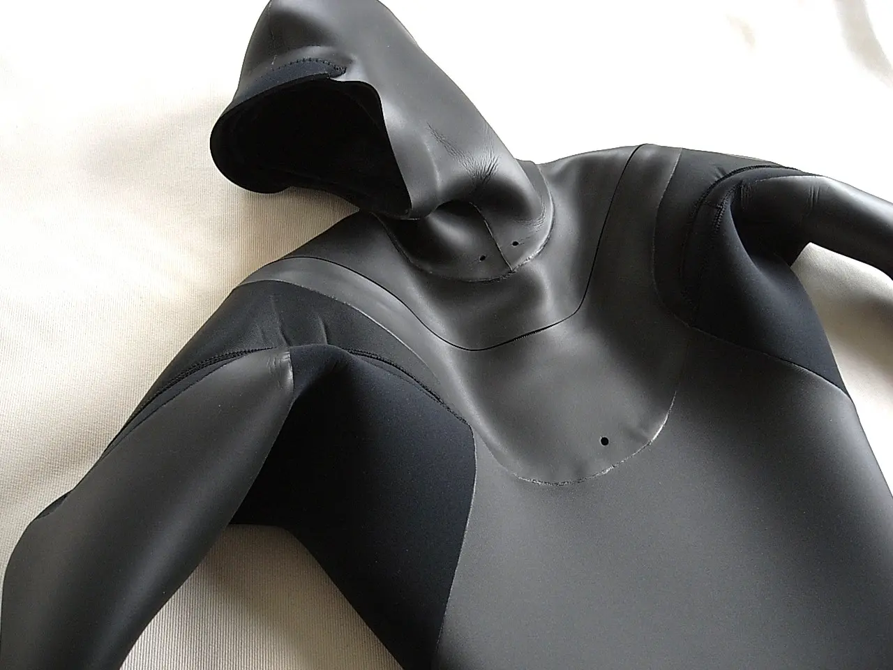 波情報 湘南 / 巨大ポイントの袂で割れる極上波 | サーフボード